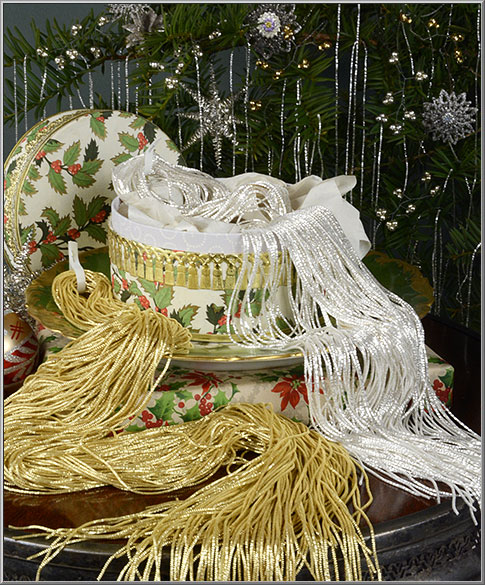 Crinkle Wire Bouillon Christmas tree tinsel made in Western Germany