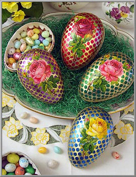 Vintage 'Springtime Rose' papier mache Easter egg candy container from Germany