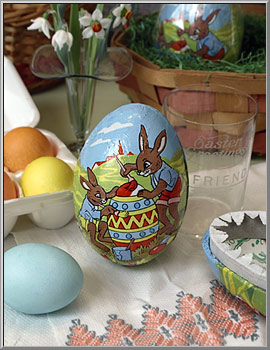 Vintage 1960's Easter Bunny Artists paper mache egg container, made in Western Germany 
